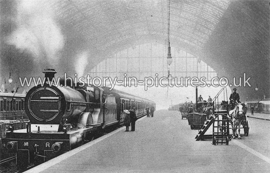 Midland Railway St. Pancras Station, London, c.1914.